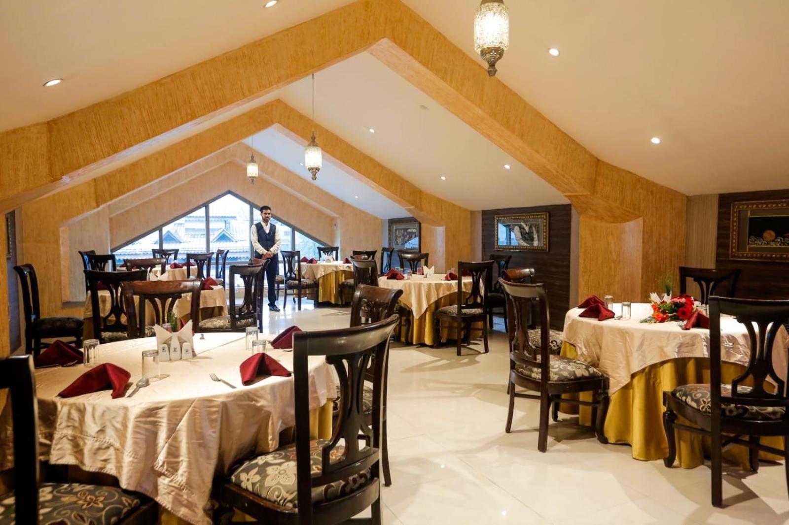 Hotel The Residency Srinagar Екстер'єр фото